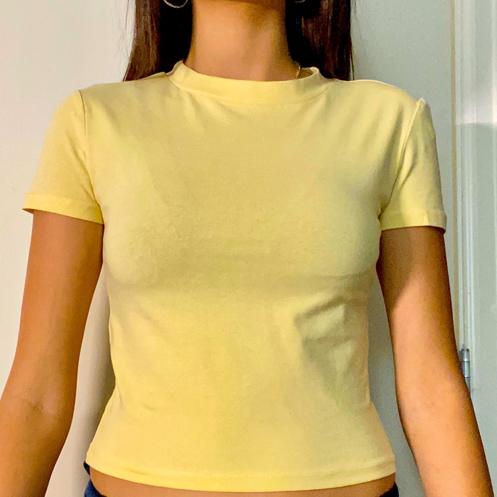 H&M Cropped Tee